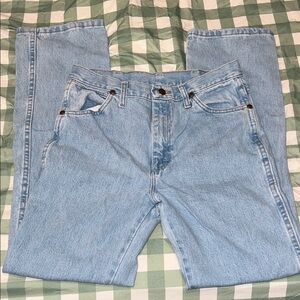 Wrangler Men's Classic Blue Straight Jeans